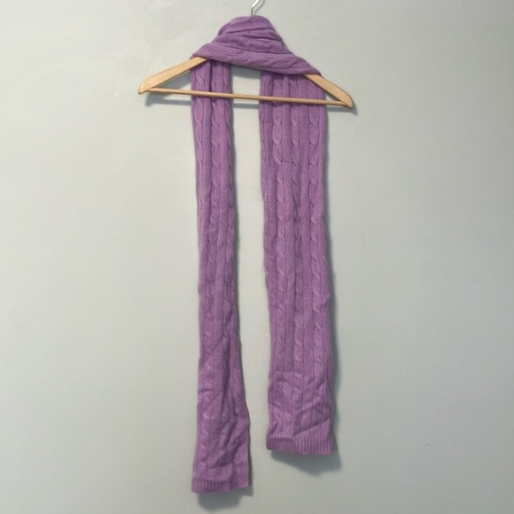 Ann Taylor 100% cashmere Lavender Cable Knit Scarf - Picture 1 of 3